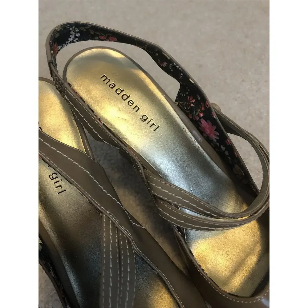 Madden Girl Nemmo Beige‎ Faux Leather Women Heels 9.5M Open Toe Sandals